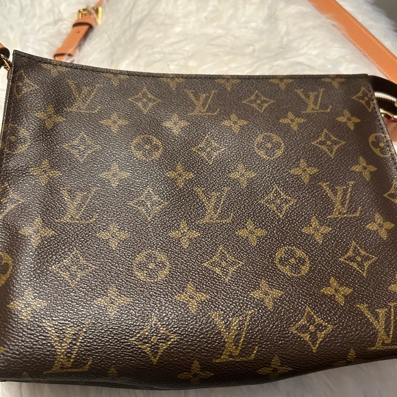 Louis Vuitton Brown Monogram Toiletry Pouch with Insert and Vachetta Strap - Picture 15 of 16